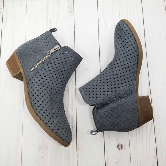 Carlos Santana Shoes - Carlos Santana booties Benny gray ankle boots 6.5